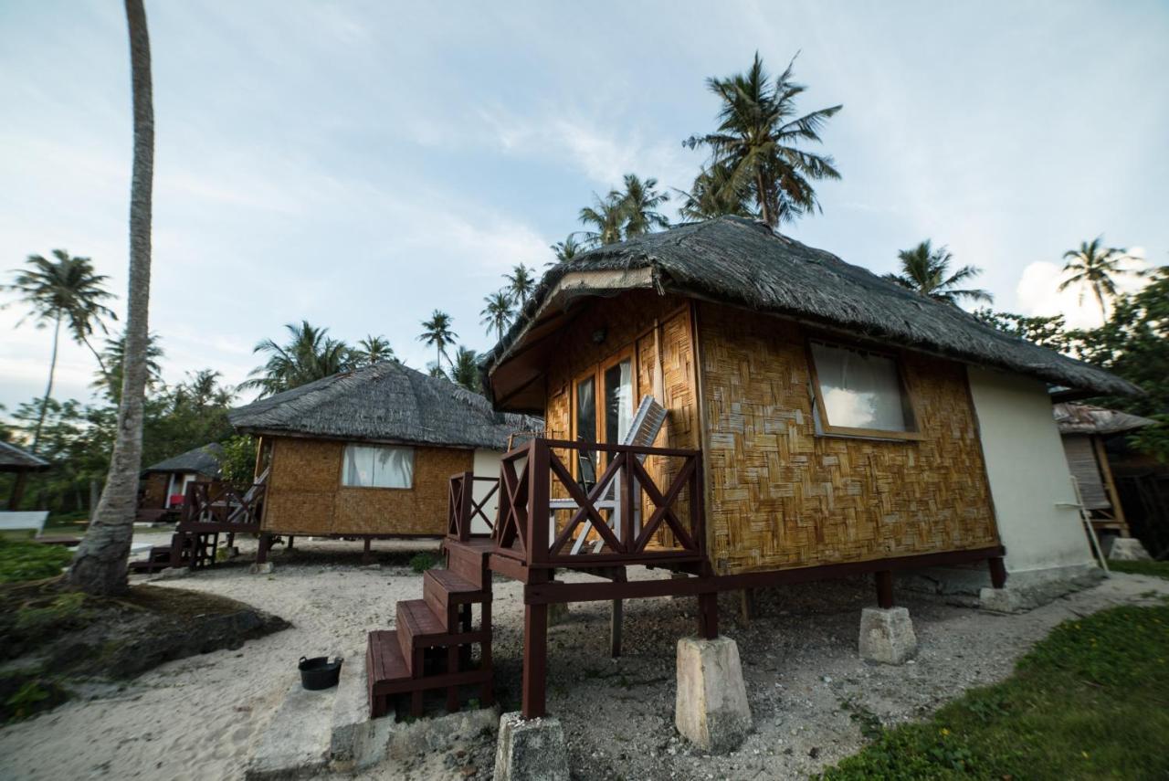 Simeulue Surflodges Lasikin Ngoại thất bức ảnh