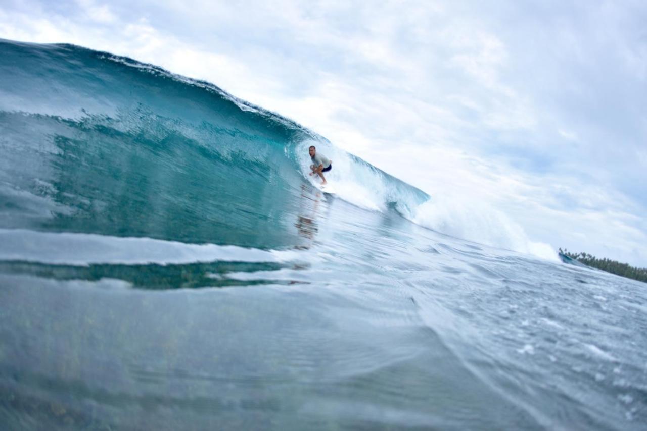 Simeulue Surflodges Lasikin Ngoại thất bức ảnh